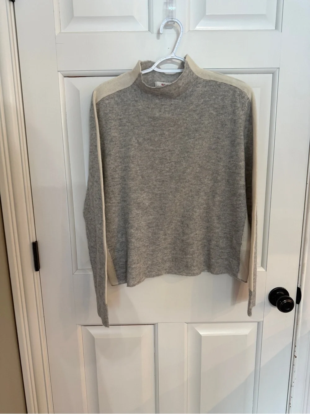 Vineyard Vines 100% Cashmere Gray Mock Neck Colorblock Sweater M 25595